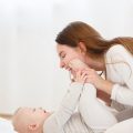 Flexibilität vs. Routine: Die richtige Balance im Tagesablauf für Eltern und Baby