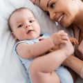 Schritte zur Anmeldung Ihres Babys bei der Krankenversicherung in Deutschland