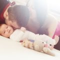 Die häufigsten Schlafprobleme bei Babys und Kleinkindern: Ursachen und Lösungsansätze