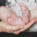 Der Partner bei der Geburt: Unterschiede zwischen Haus- und Krankenhausgeburt