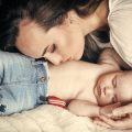 Alleinerziehend und berufstätig: Zwischen Karriere, Kind und Alltag