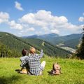 Waldkindergärten in Deutschland: Wie Naturerfahrung Motorik und Entwicklung fördert