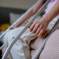 Haftung und Versicherungsschutz bei Komplikationen während Schwangerschaft und Geburt
