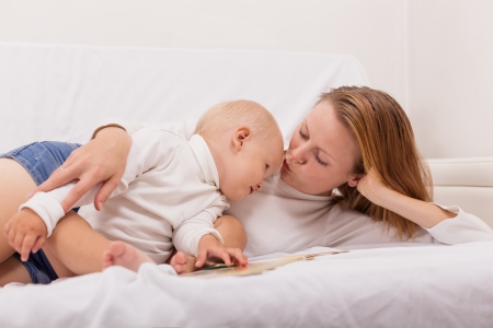 Mehrsprachigkeit im Kinderzimmer: Bücher für zweisprachige Familien in Deutschland
